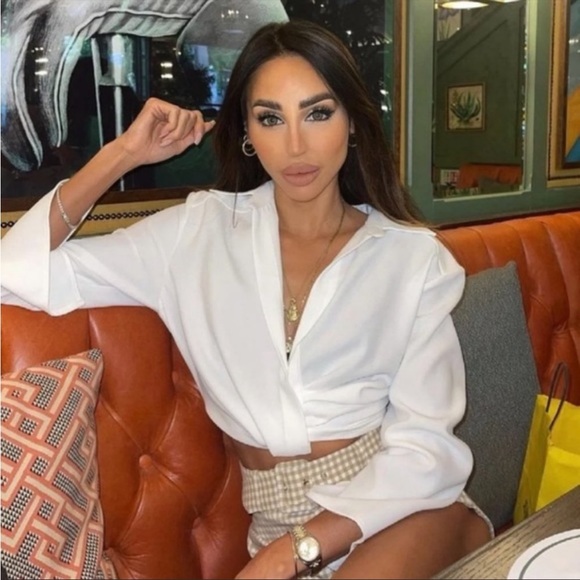 ZARA Blogger’s Fav| Pleated Cropped White Dress Shirt S,M - Picture 2 of 2